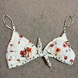 Xhilaration cream‎ Floral Bikini Top Size Large